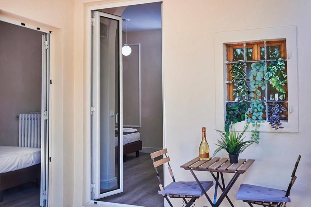 Cattaleya Rooms ฟลอเรนซ์ ภายนอก รูปภาพ