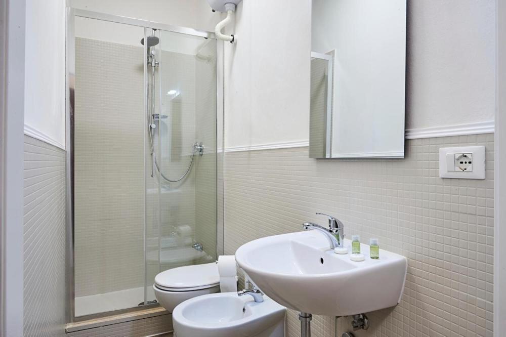 Cattaleya Rooms ฟลอเรนซ์ ภายนอก รูปภาพ